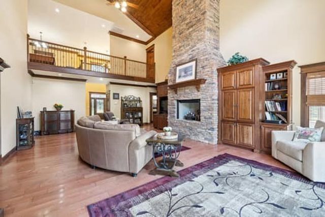 90 Gauging Station Ln, Hurricane Mills, TN 37078