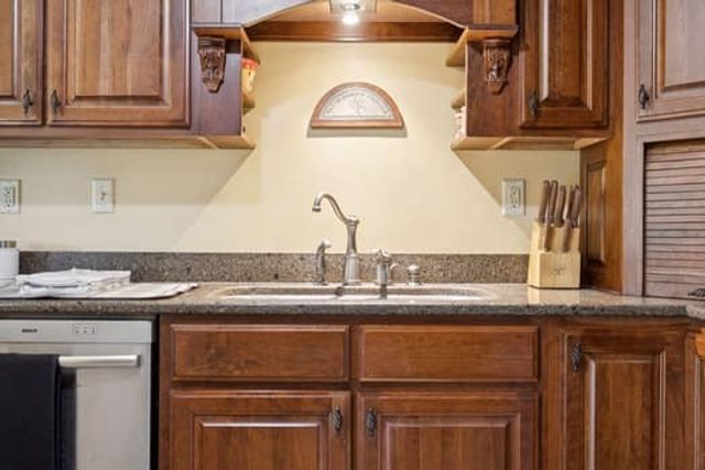 90 Gauging Station Ln, Hurricane Mills, TN 37078