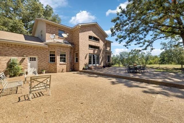 90 Gauging Station Ln, Hurricane Mills, TN 37078