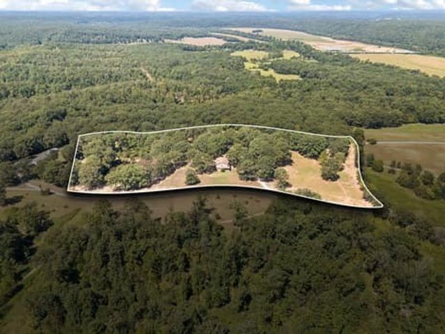 90 Gauging Station Ln, Hurricane Mills, TN 37078