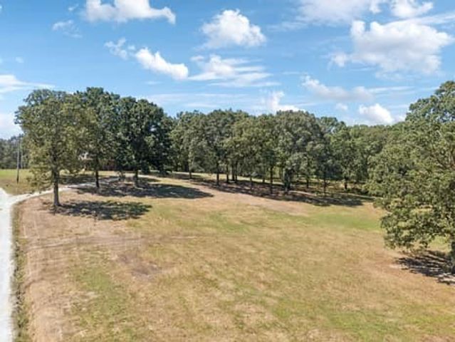 90 Gauging Station Ln, Hurricane Mills, TN 37078