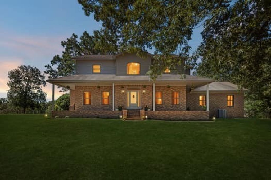 90 Gauging Station Ln, Hurricane Mills, TN 37078