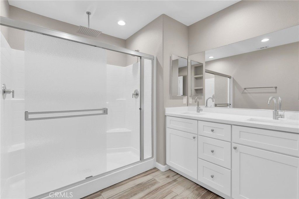 Image 29 of property listing at 9835 Pyrite Avenue, Hesperia, CA 92345