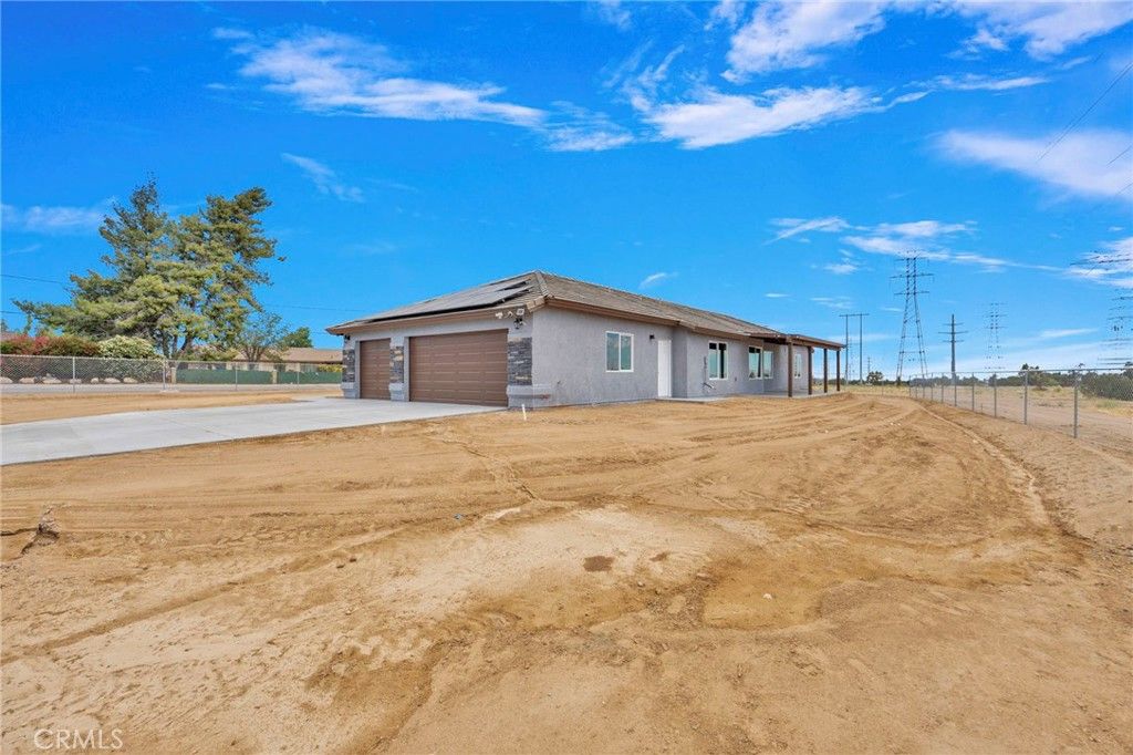 Image 45 of property listing at 9835 Pyrite Avenue, Hesperia, CA 92345