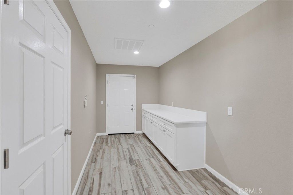Image 6 of property listing at 9835 Pyrite Avenue, Hesperia, CA 92345