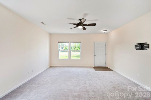 1175 Valley Street 111, Statesville, NC 28677