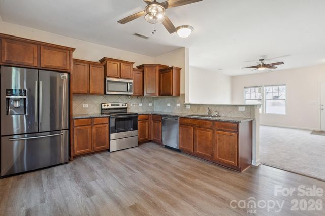 1175 Valley Street 111, Statesville, NC 28677