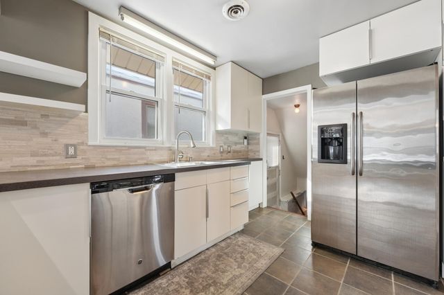 4035 Penn Avenue N, Minneapolis, MN 55412