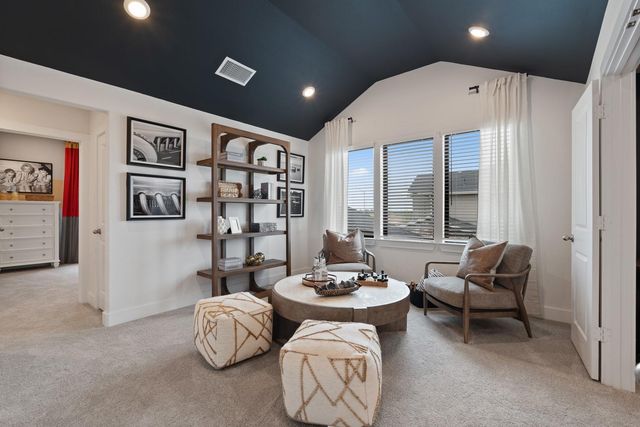 124 Hadleigh DR, Hutto, TX 78634
