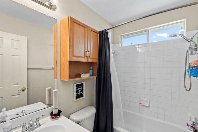 136 Atlantis, Kyle, TX 78640