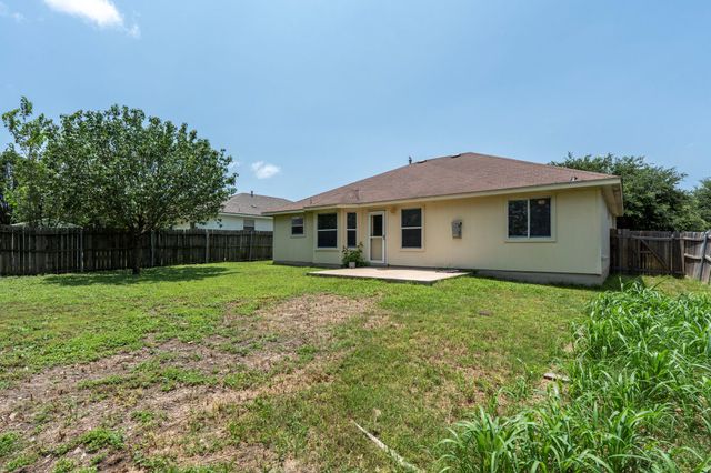 136 Atlantis, Kyle, TX 78640