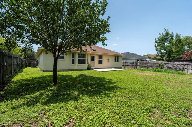 136 Atlantis, Kyle, TX 78640