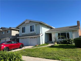 9352 MOKIHANA Drive, Huntington Beach, CA 92646