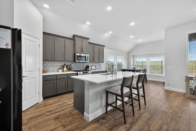 653 Godley Ranch Road, Godley, TX 76044