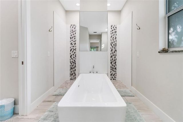 2215 SW 38th TER, Cape Coral, FL 33914