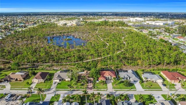 2215 SW 38th TER, Cape Coral, FL 33914