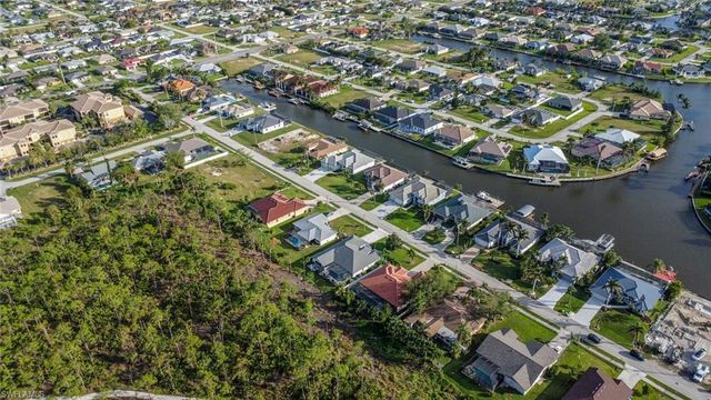 2215 SW 38th TER, Cape Coral, FL 33914