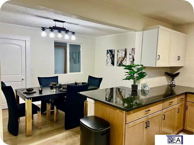 4005 S 36 Street, Omaha, NE 68107