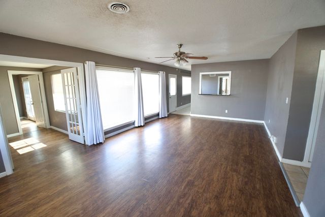 3605 27th Street, Lubbock, TX 79410