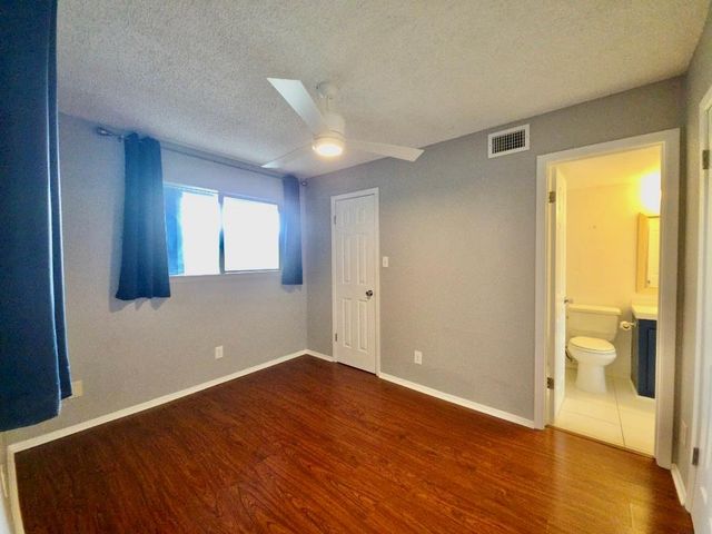 2500 Burleson RD 521, Austin, TX 78741