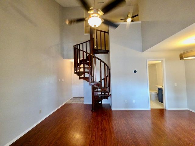 2500 Burleson RD 521, Austin, TX 78741