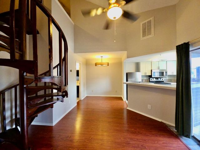 2500 Burleson RD 521, Austin, TX 78741