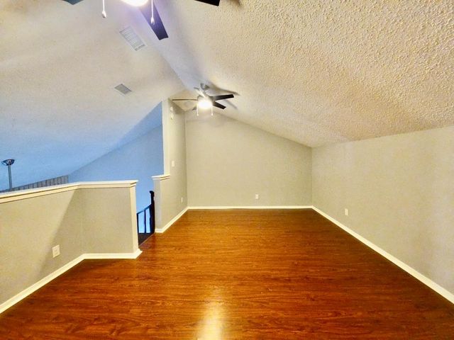 2500 Burleson RD 521, Austin, TX 78741
