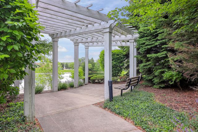 317 Timber Ridge Court 131, Joliet, IL 60431