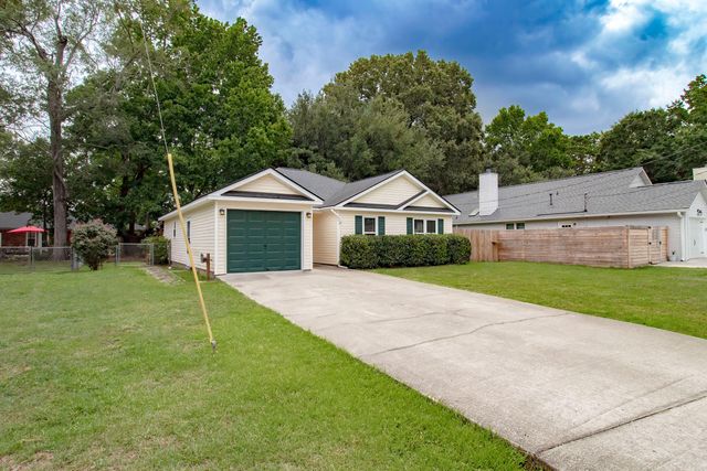 2418 Double Oak Drive, Charleston, SC 29414