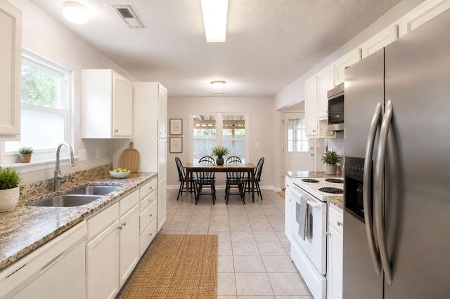2418 Double Oak Drive, Charleston, SC 29414