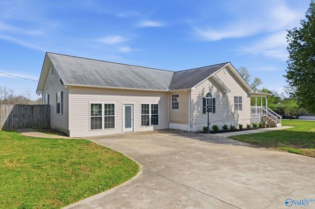 41 Morgan Nelson Road, Falkville, AL 35622