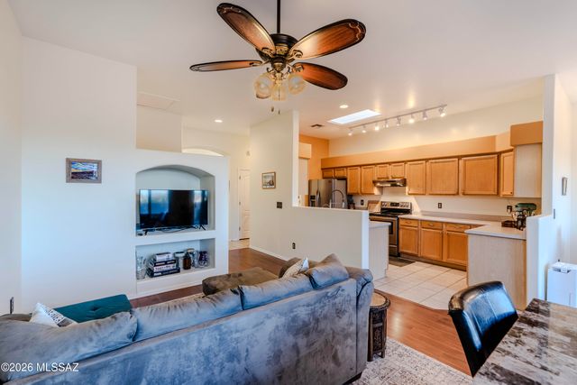 3630 N Raven Wash Drive, Tucson, AZ 85745