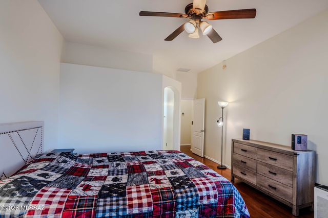 3630 N Raven Wash Drive, Tucson, AZ 85745