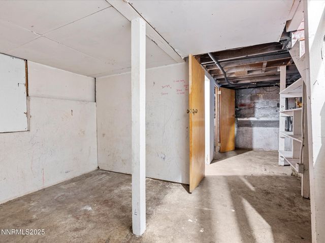 324 Victorian Avenue, Sparks, NV 89431