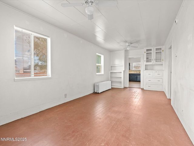 324 Victorian Avenue, Sparks, NV 89431