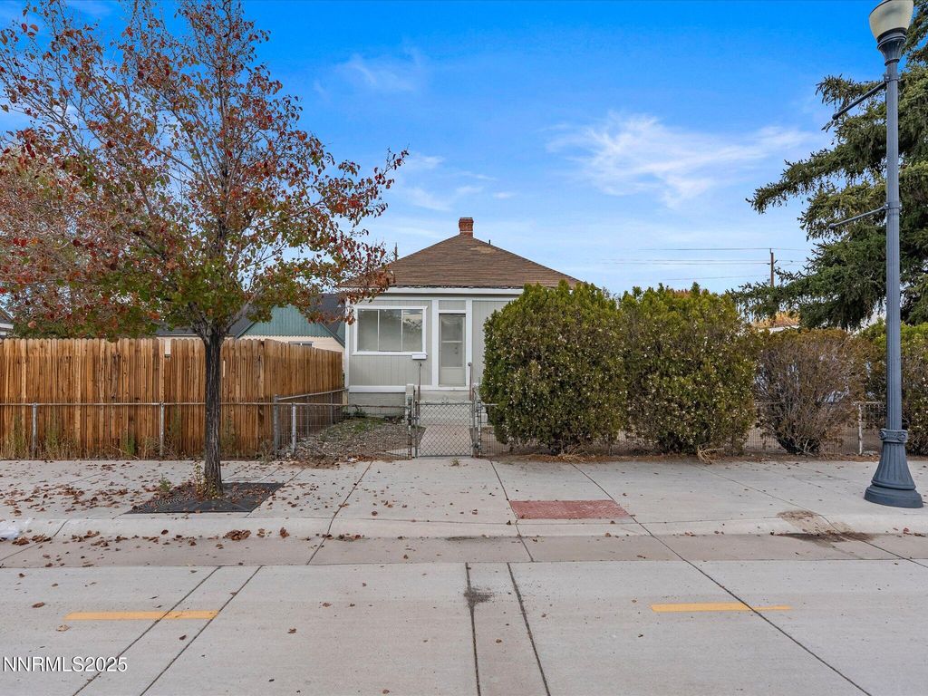 324 Victorian Avenue, Sparks, NV 89431