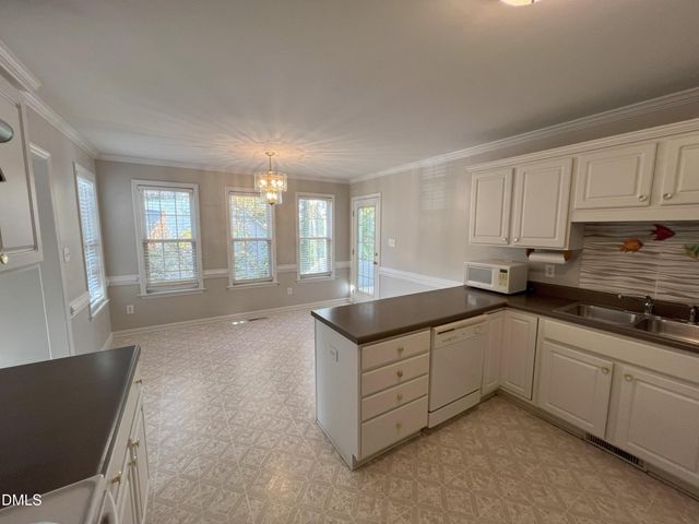 826 Shackleton Road, Apex, NC 27502