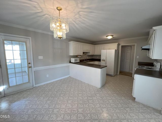 826 Shackleton Road, Apex, NC 27502