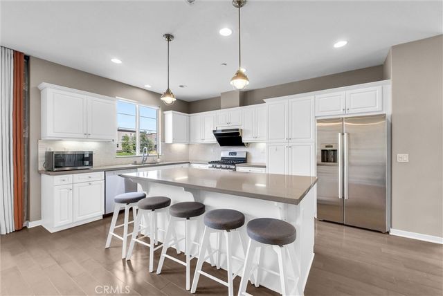 27 Larry Beard, South El Monte, CA 91733