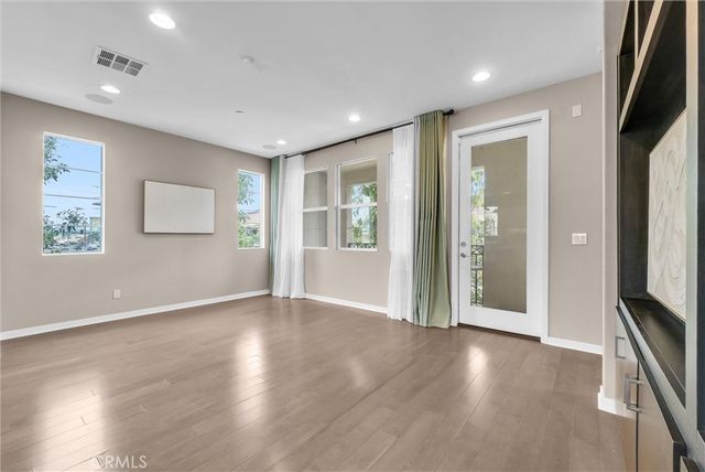 27 Larry Beard, South El Monte, CA 91733
