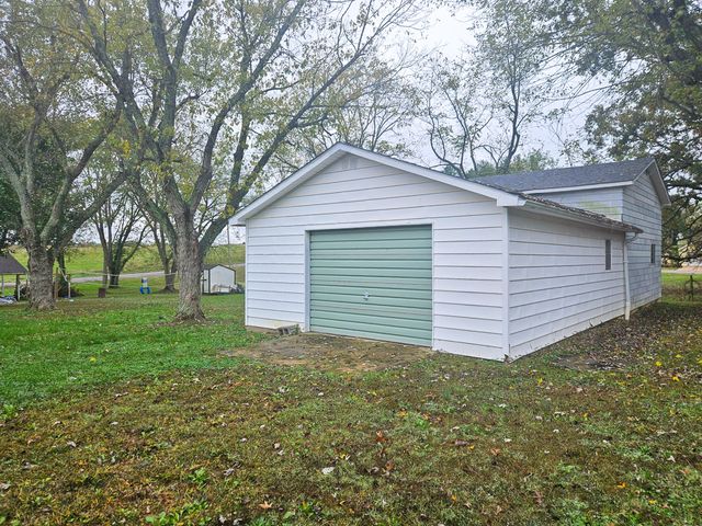 703 Washington Street, Mountain View, MO 65548