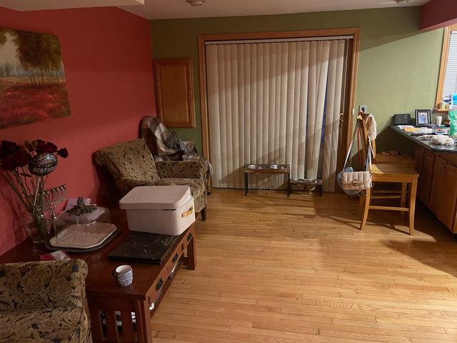 9256 N Parkside Drive, Des Plaines, IL 60016