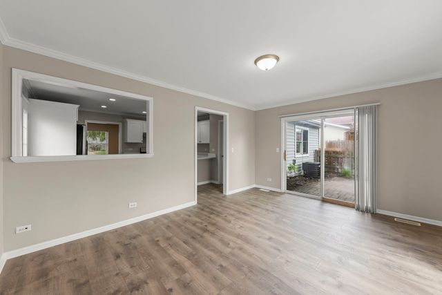 144 Garden Drive, Bolingbrook, IL 60440