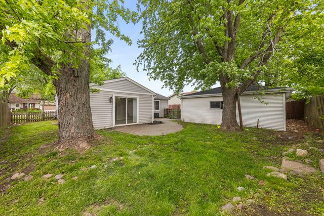 144 Garden Drive, Bolingbrook, IL 60440