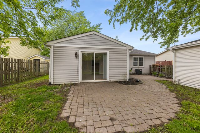 144 Garden Drive, Bolingbrook, IL 60440