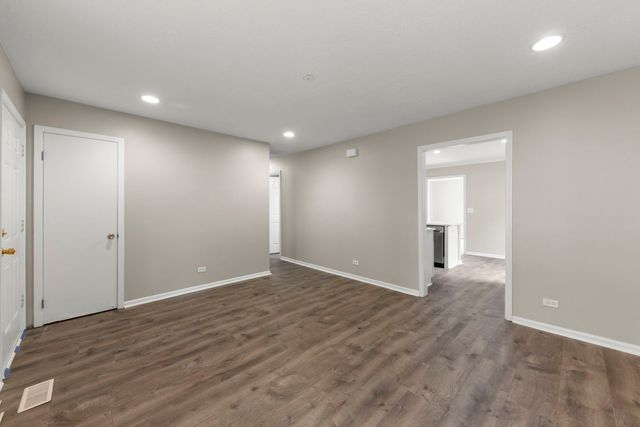 144 Garden Drive, Bolingbrook, IL 60440