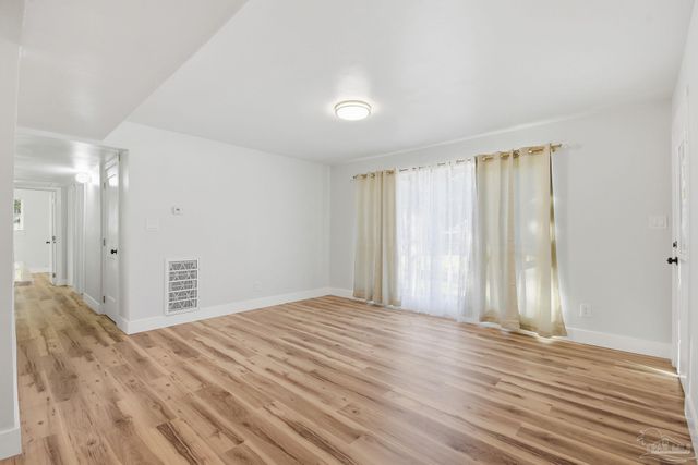 522 S Edgewood Cir, Pensacola, FL 32507