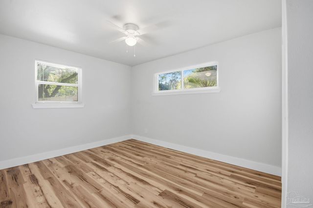 522 S Edgewood Cir, Pensacola, FL 32507