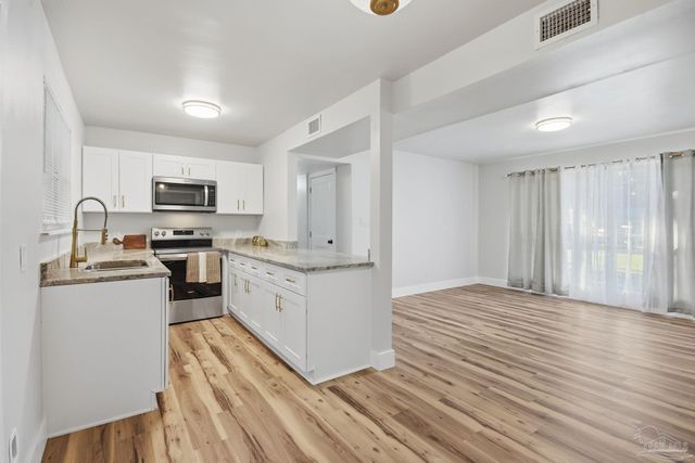 522 S Edgewood Cir, Pensacola, FL 32507