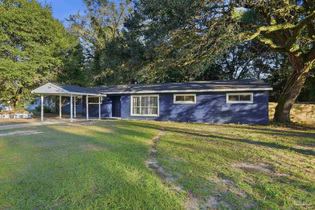 522 S Edgewood Cir, Pensacola, FL 32507